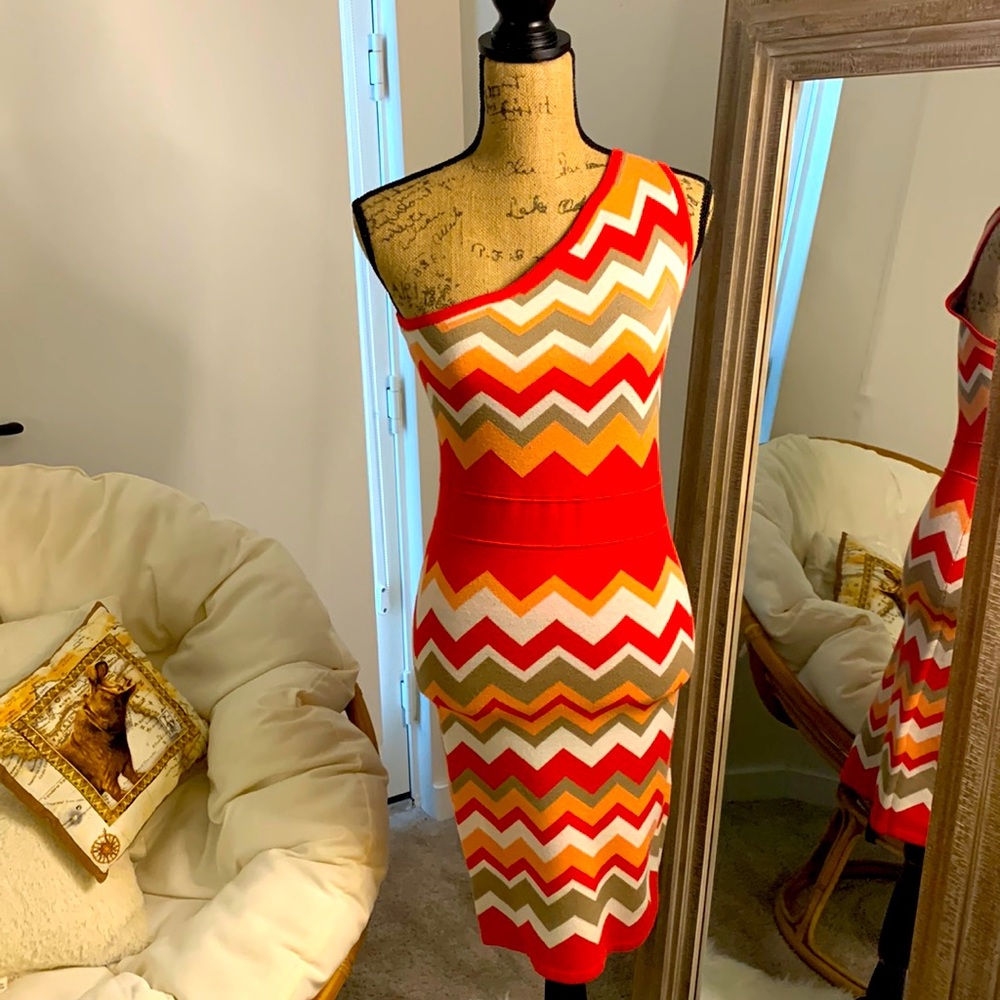 Arden B shoulder dress